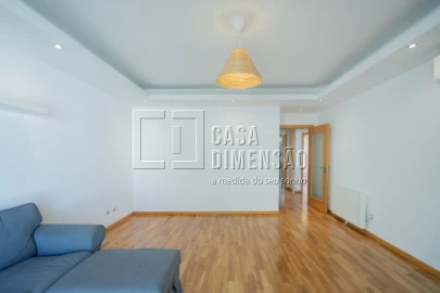 Apartamento T2 para Venda em Venteira