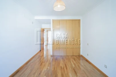 Apartamento T2 para Venda em Venteira