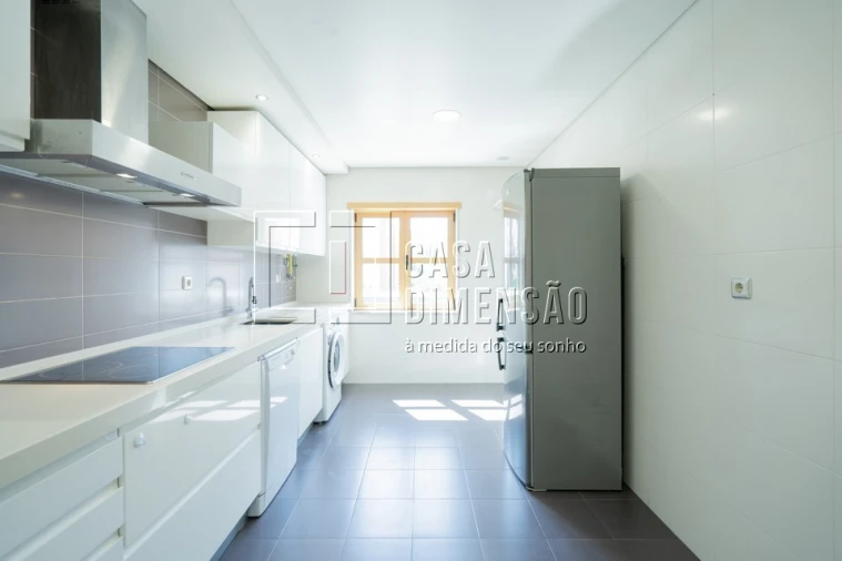 Apartamento T2 para Venda em Venteira Foto 12