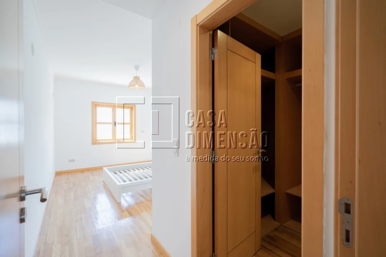 Apartamento T2 para Venda em Venteira Foto 25