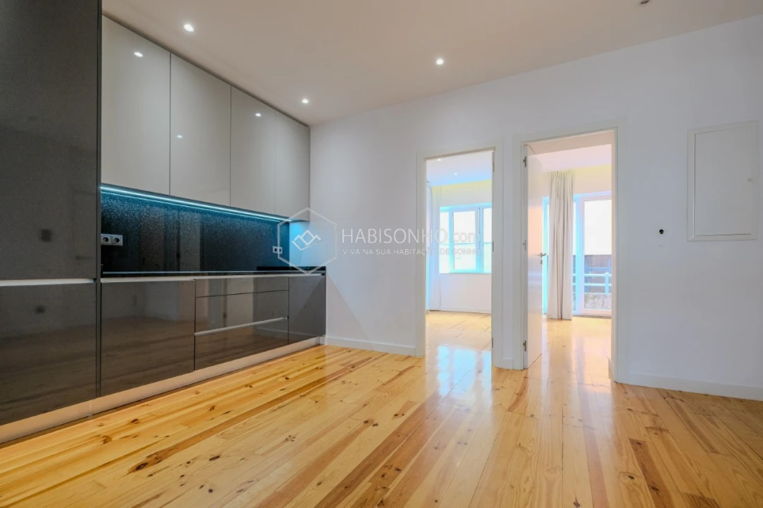 Apartamento T2 para Venda em Bonfim Foto 6