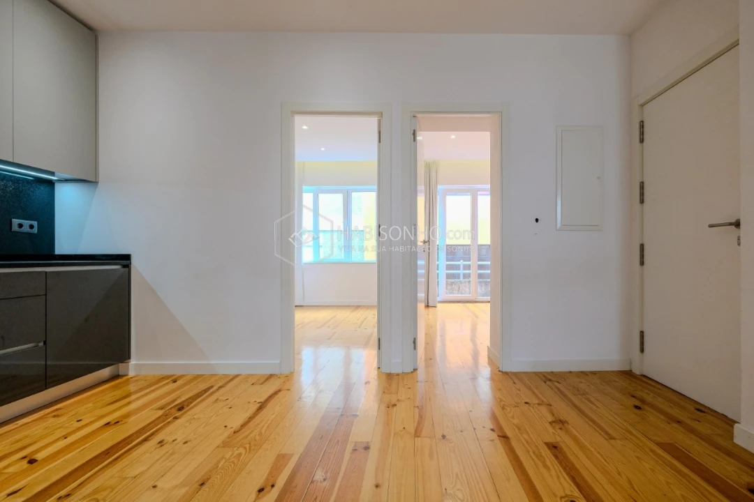 Apartamento T2 para Venda em Bonfim Foto 7