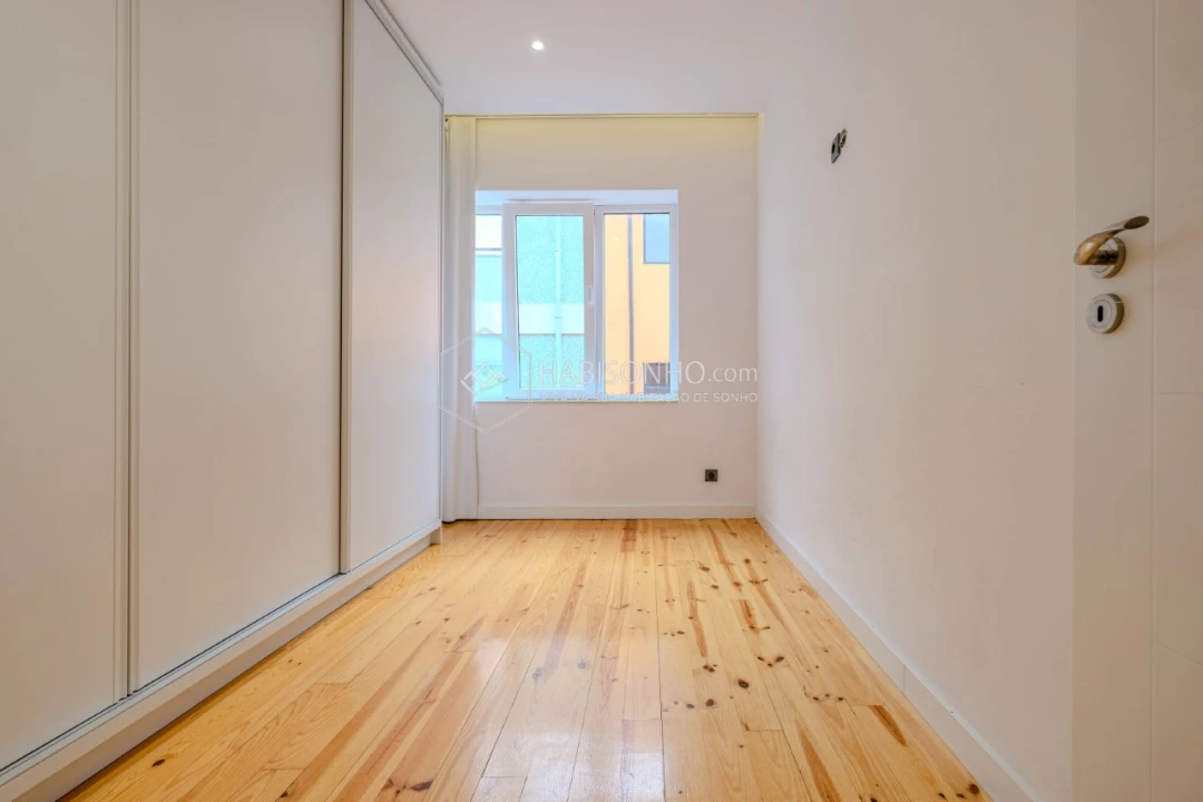 Apartamento T2 para Venda em Bonfim Foto 10