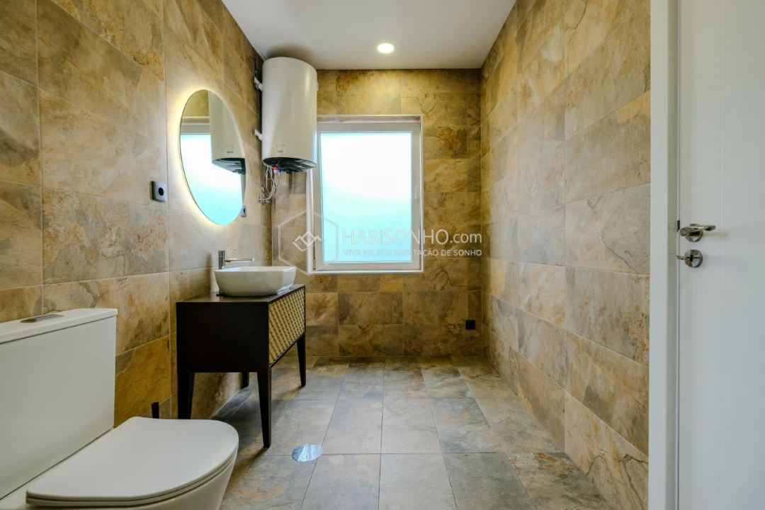 Apartamento T2 para Venda em Bonfim Foto 11