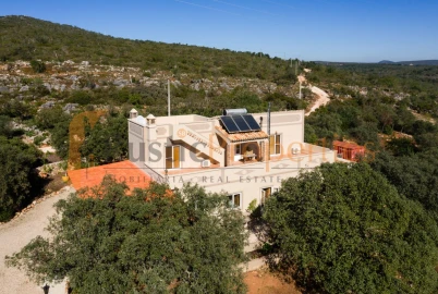 Moradia T3 para Venda em Loule (São Sebastião)