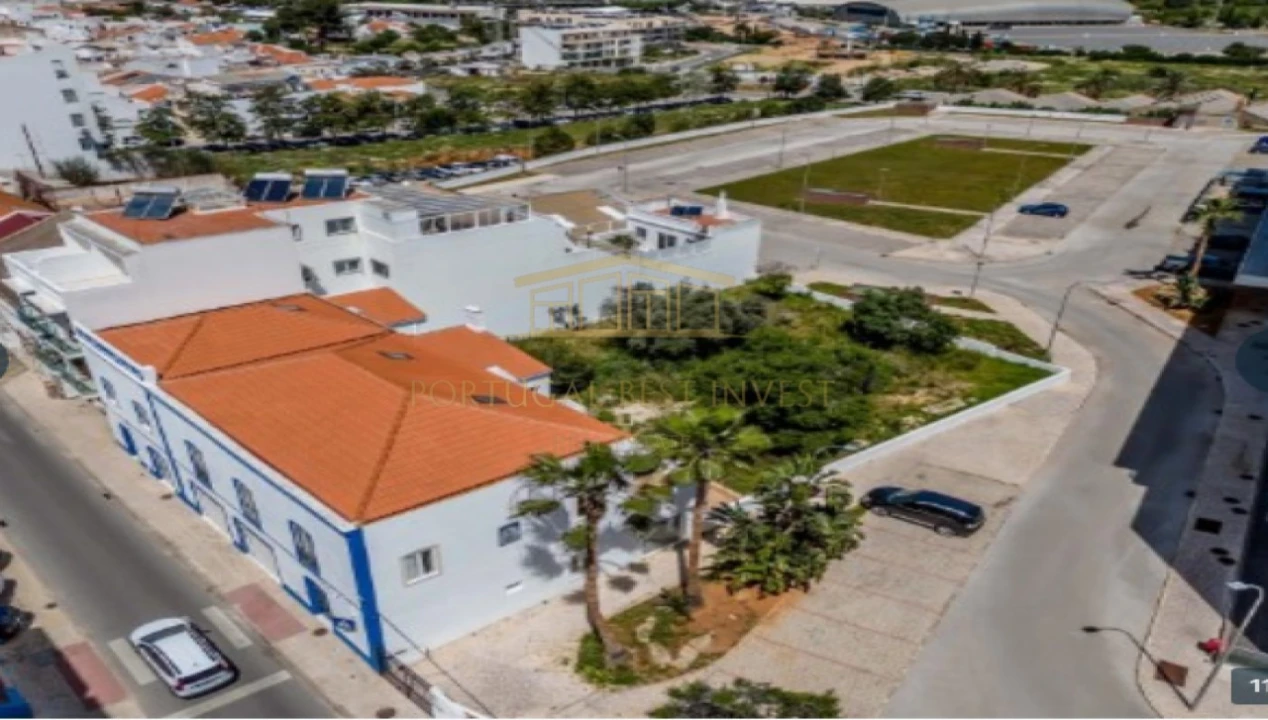 Moradia T7 para Venda em Portimão Foto 2