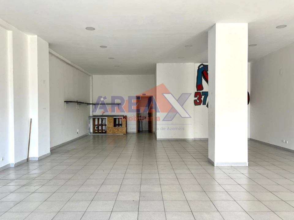 Loja para Arrendamento em O. Azeméis, Riba-Ul, Ul, Macinhata Seixa, Madail Foto 2