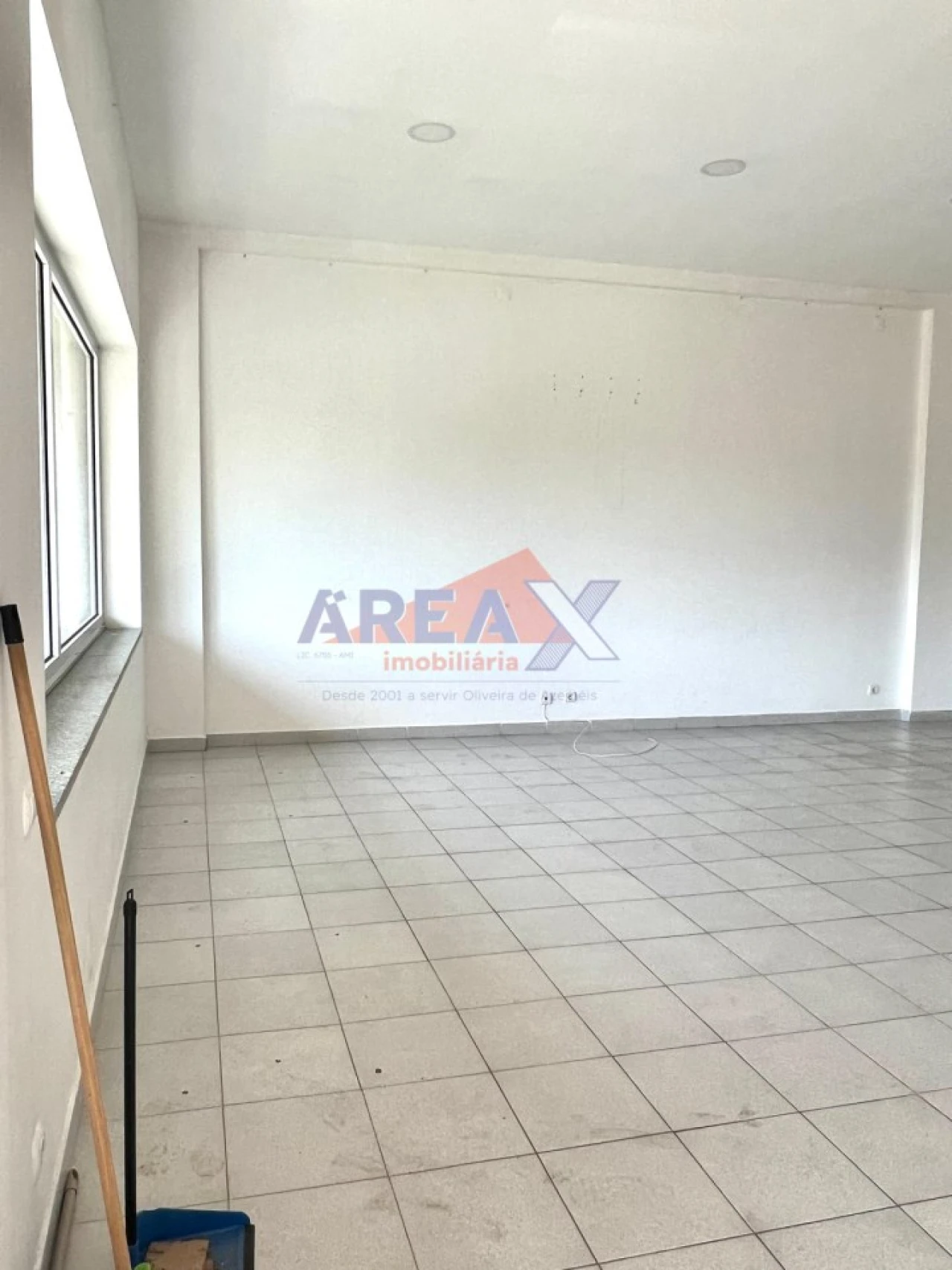 Loja para Arrendamento em O. Azeméis, Riba-Ul, Ul, Macinhata Seixa, Madail Foto 10