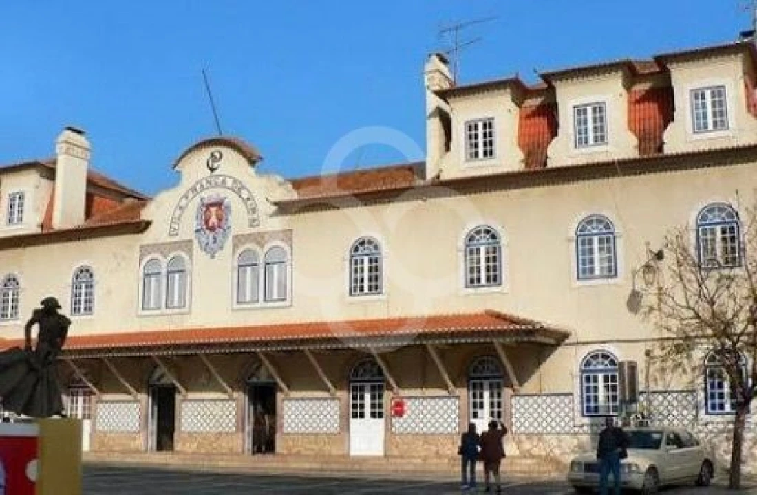 Prédio para Venda em Vila Franca de Xira Foto 11