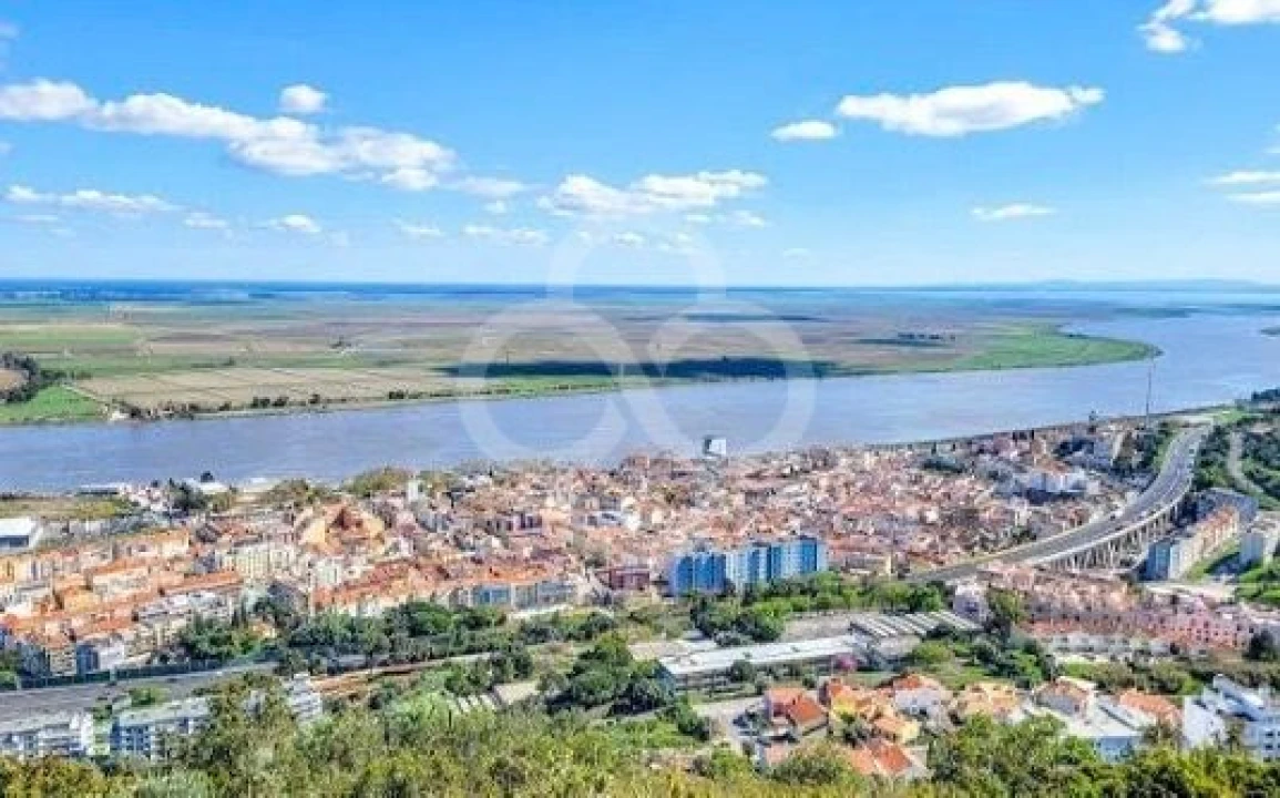 Prédio para Venda em Vila Franca de Xira Foto 14