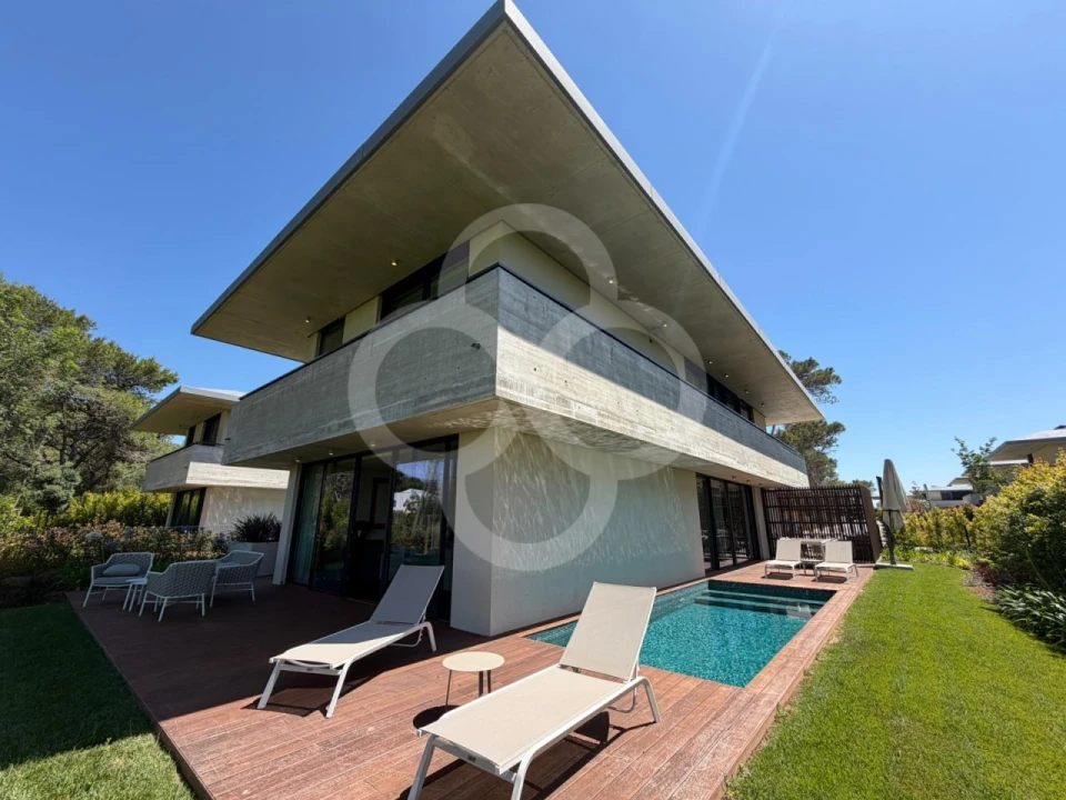 Moradia T4 para Venda em Cascais e Estoril Foto 1