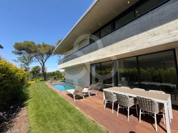 Moradia T4 para Venda em Cascais e Estoril