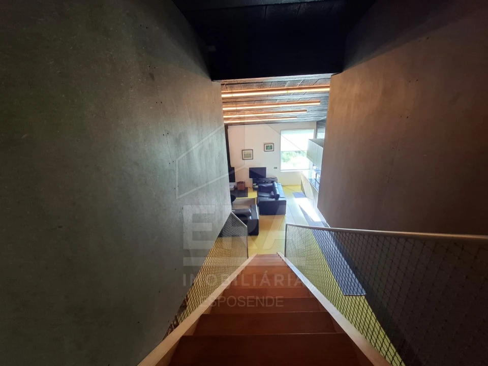 Moradia T6 para Venda em Palmeira de Faro e Curvos Foto 9