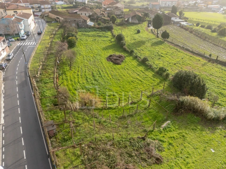 Terreno para Venda em Rio Tinto Foto 1