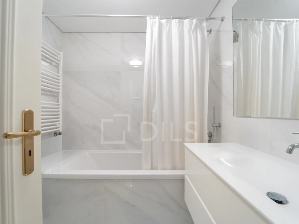 Apartamento T4 para Venda em Aldoar, Foz do Douro e Nevogilde Foto 8