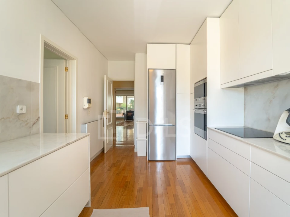 Apartamento T4 para Venda em Aldoar, Foz do Douro e Nevogilde Foto 22