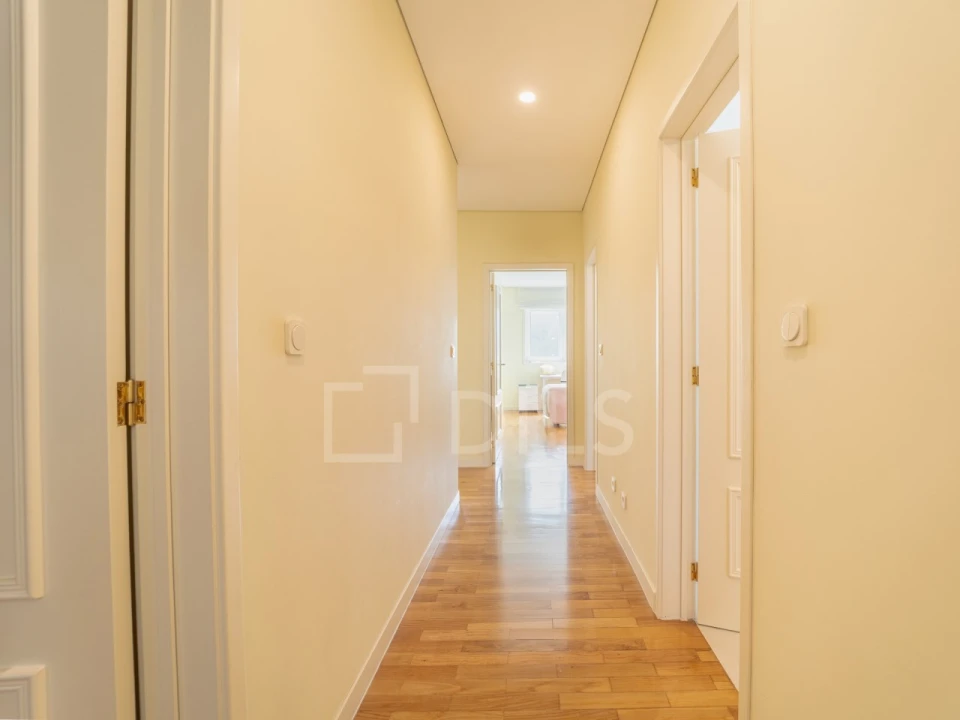 Apartamento T4 para Venda em Aldoar, Foz do Douro e Nevogilde Foto 35