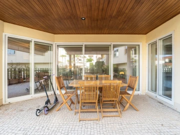Apartamento T4 para Venda em Aldoar, Foz do Douro e Nevogilde