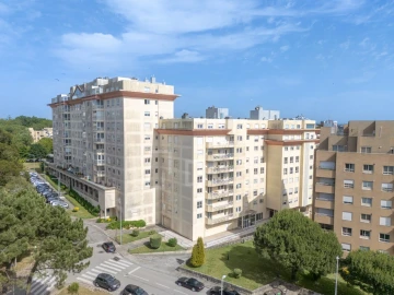 Apartamento T4 para Venda em Aldoar, Foz do Douro e Nevogilde