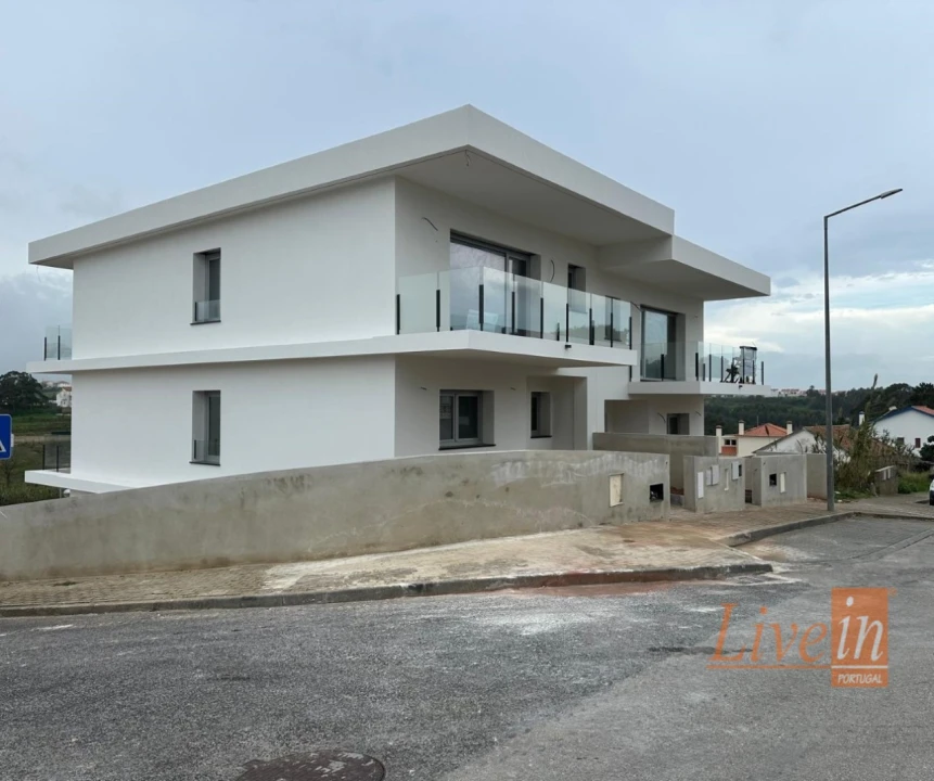 Moradia T3 para Venda em Ericeira Foto 3
