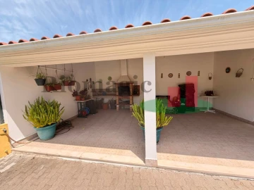 Moradia T3 para Venda em Asseiceira