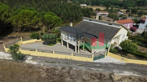 Moradia T3 para Venda em Asseiceira