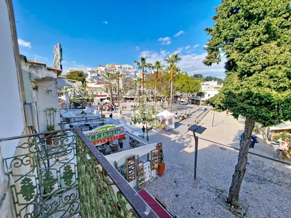 Moradia T4 para Venda em Albufeira e Olhos de Água Foto 32