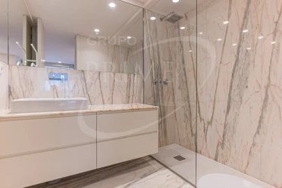 Apartamento para Venda em Cedofeita, Santo Ildefonso, Sé, Miragaia, São Nicolau e Vitória