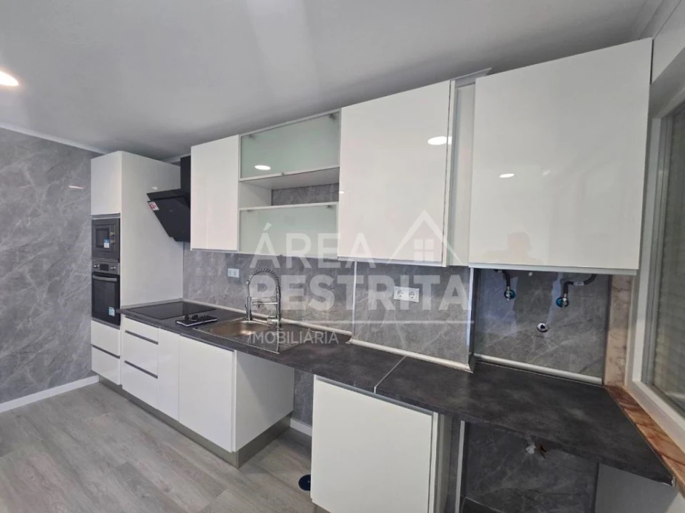 Apartamento T2 para Venda em Oeiras e São Julião da Barra, Paço de Arcos e Caxias Foto 5