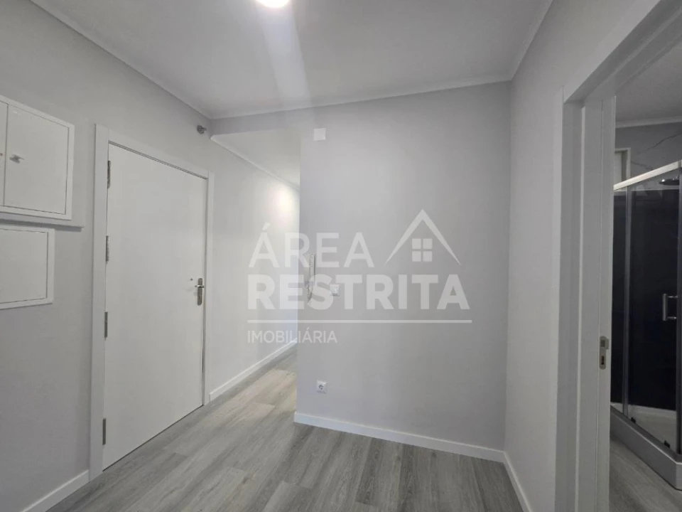 Apartamento T2 para Venda em Oeiras e São Julião da Barra, Paço de Arcos e Caxias Foto 10
