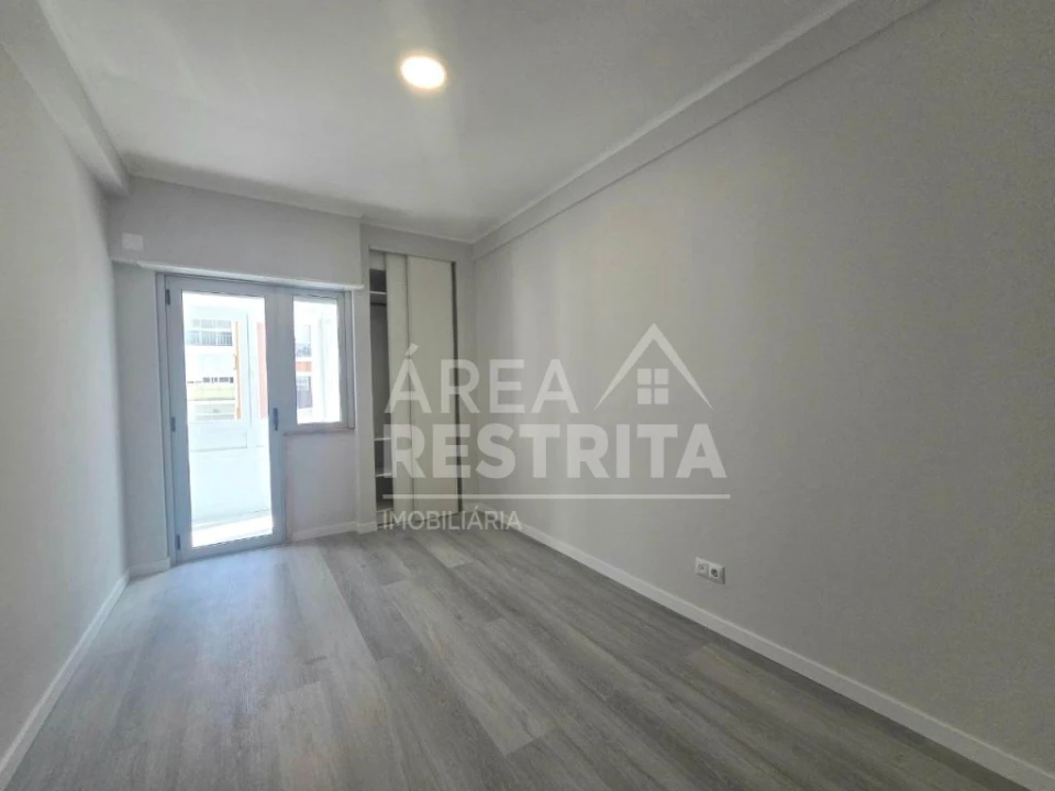 Apartamento T2 para Venda em Oeiras e São Julião da Barra, Paço de Arcos e Caxias Foto 20