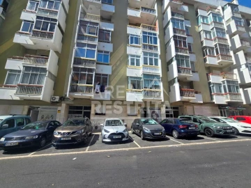 Apartamento T2 para Venda em Oeiras e São Julião da Barra, Paço de Arcos e Caxias