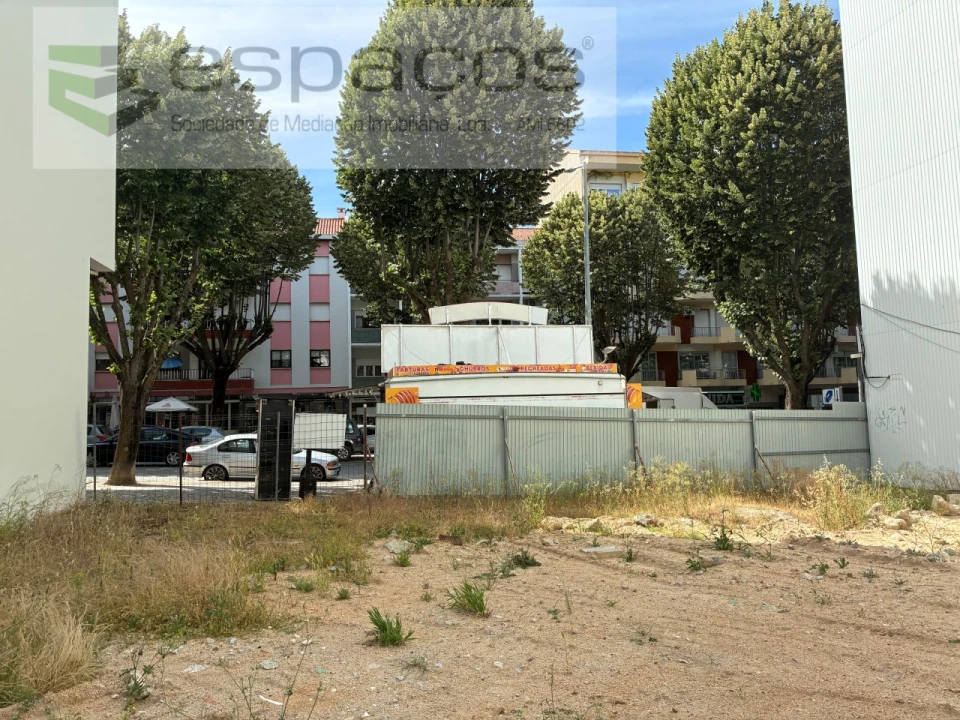 Terreno para Venda em Fundão, Valverde, Donas, A. Joanes, A. Nova Cabo Foto 1