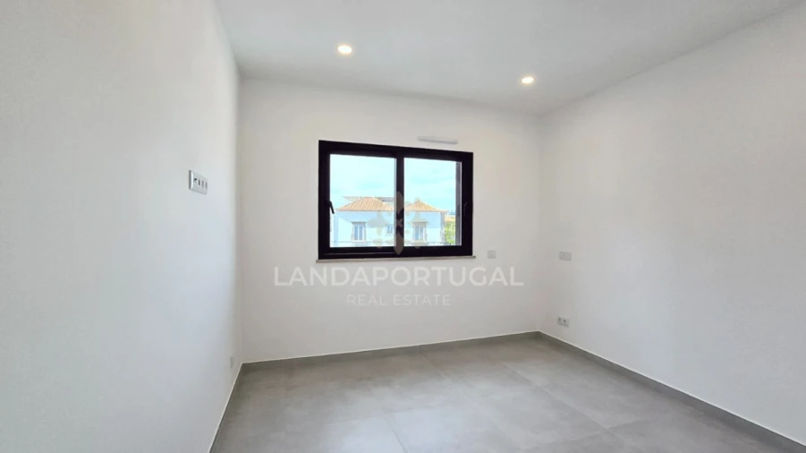 Apartamento T3 para Venda em Tavira (Santa Maria e Santiago) Foto 14
