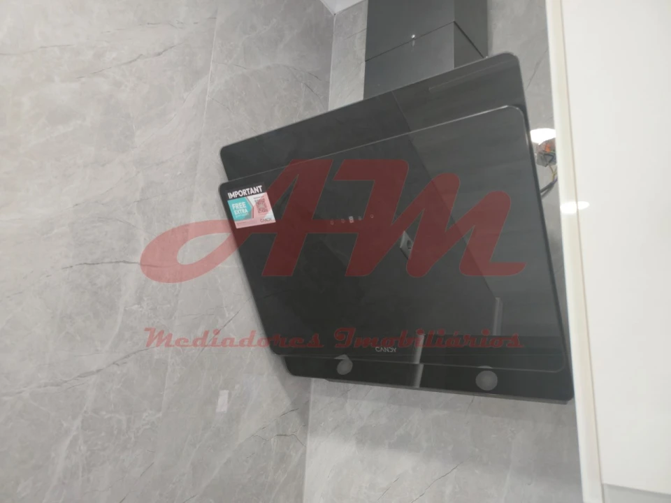 Apartamento T1 para Venda em Venteira Foto 10