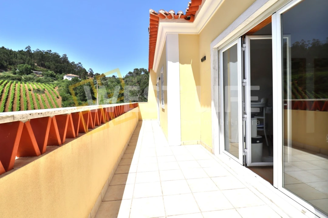 Moradia T3 para Venda em Azueira e Sobral da Abelheira Foto 20