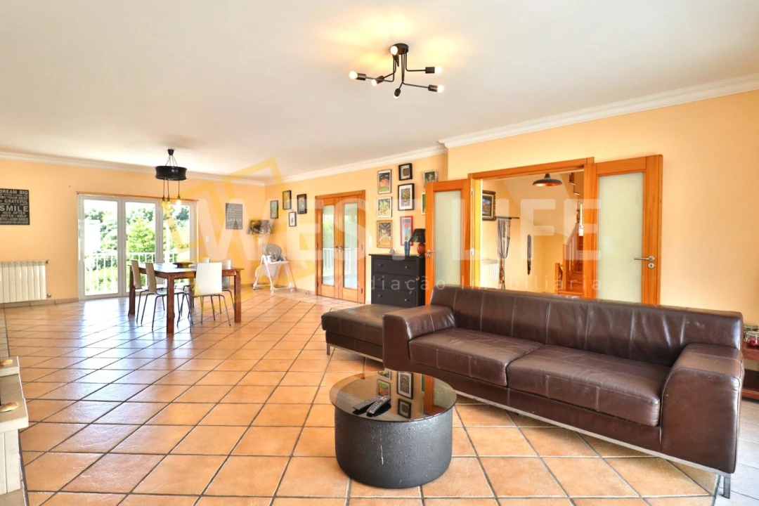 Moradia T3 para Venda em Azueira e Sobral da Abelheira Foto 5