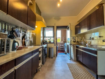 Apartamento T3 para Arrendamento em Vila Nova de Famalicão e Calendário