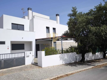 Moradia T3 para Venda em Castro Marim