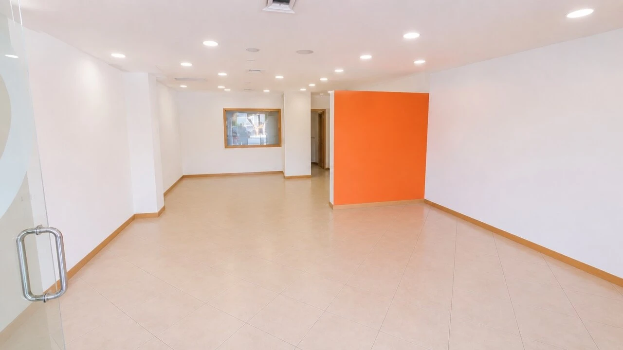 Loja para Arrendamento em Albufeira e Olhos de Água Foto 2
