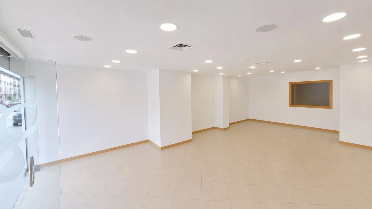 Loja para Arrendamento em Albufeira e Olhos de Água Foto 1