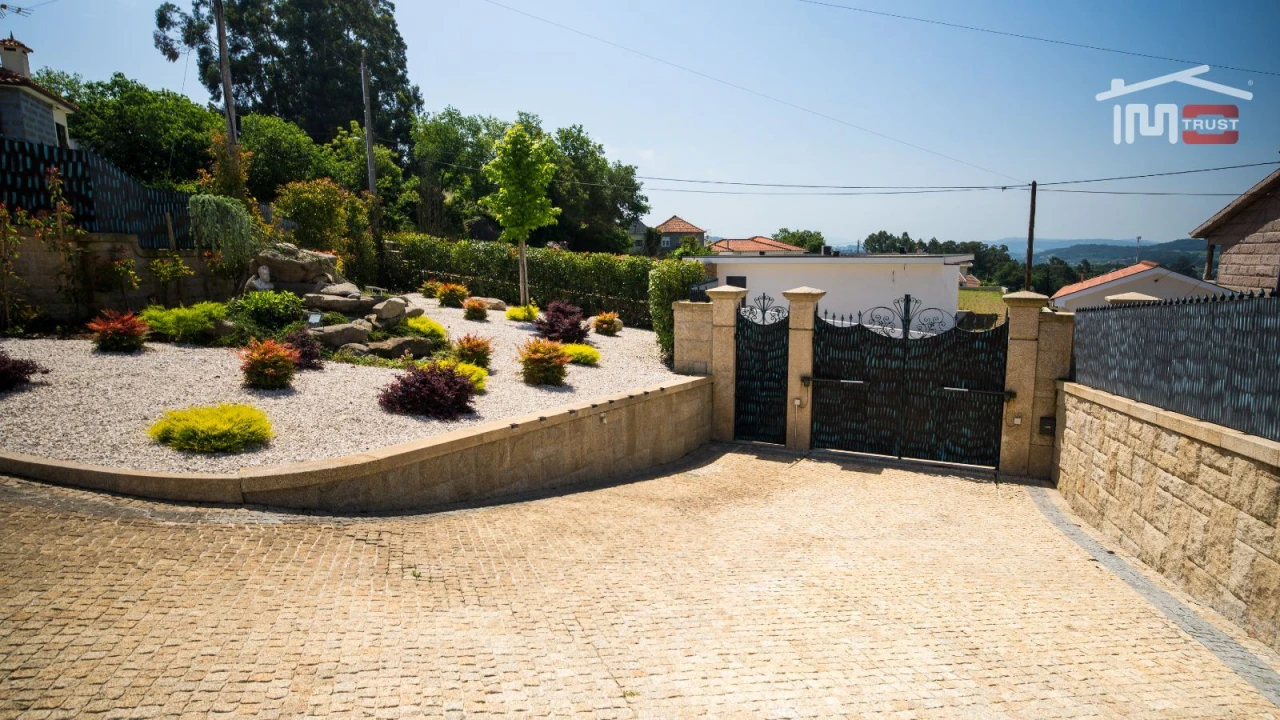 Moradia T6 para Venda em Margaride, Várzea, Lagares, Varziela, Moure Foto 2