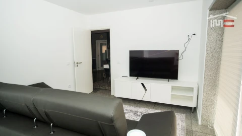 Moradia T6 para Venda em Margaride, Várzea, Lagares, Varziela, Moure