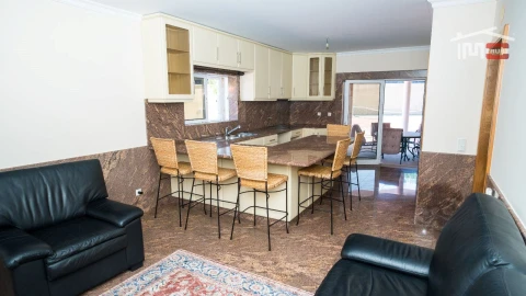 Moradia T6 para Venda em Margaride, Várzea, Lagares, Varziela, Moure