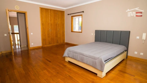 Moradia T6 para Venda em Margaride, Várzea, Lagares, Varziela, Moure