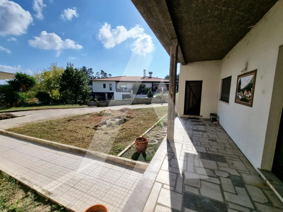 Moradia T4 para Venda em Santa Eufémia e Boa Vista Foto 3