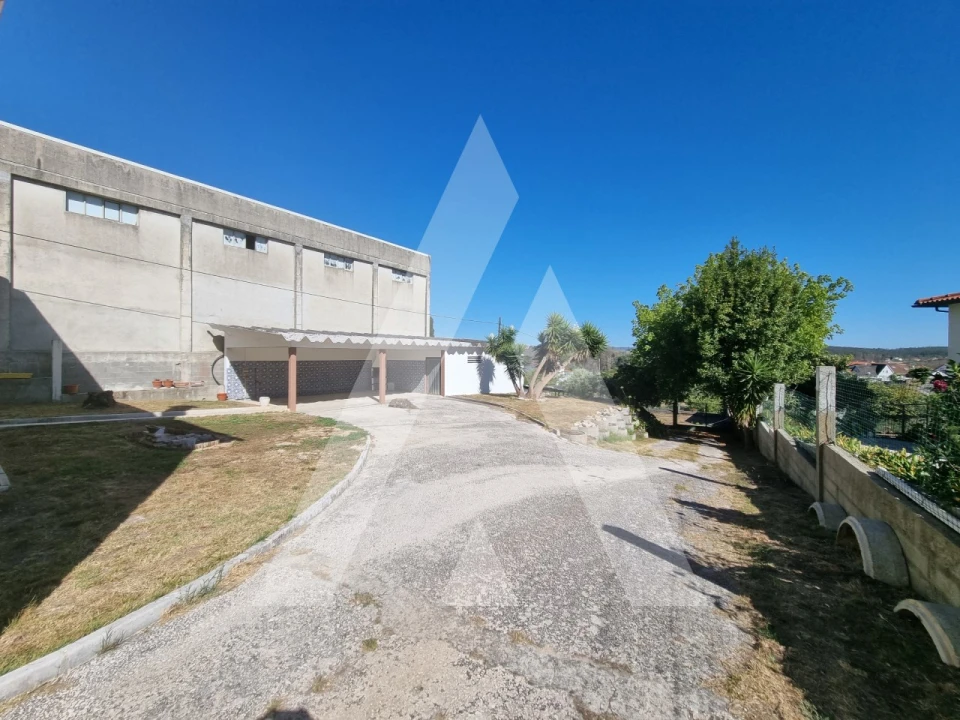 Moradia T4 para Venda em Santa Eufémia e Boa Vista Foto 46