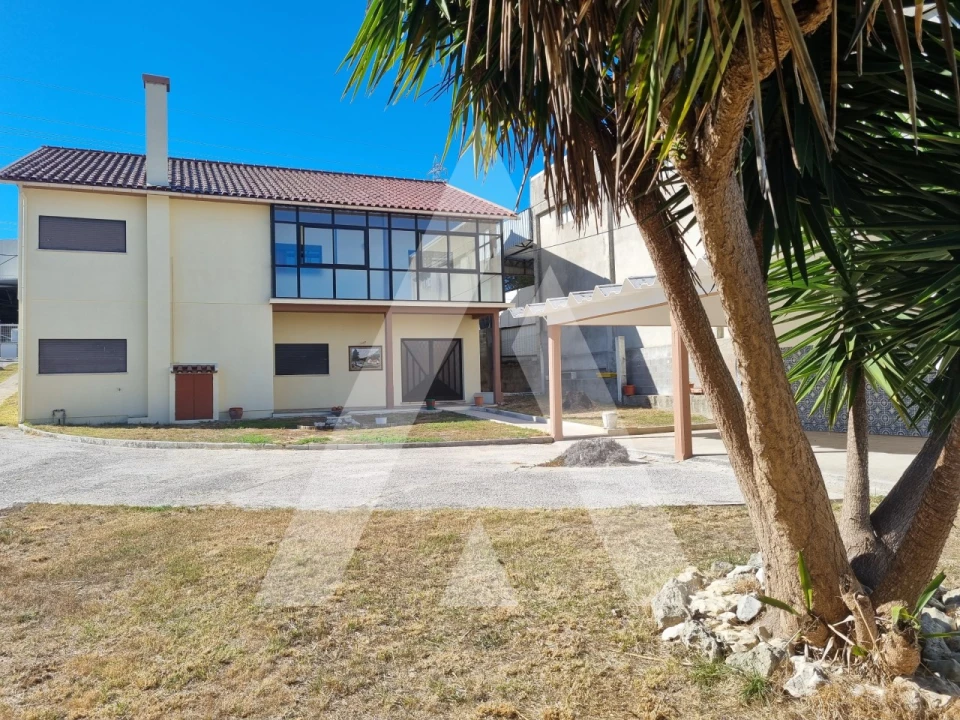 Moradia T4 para Venda em Santa Eufémia e Boa Vista Foto 1