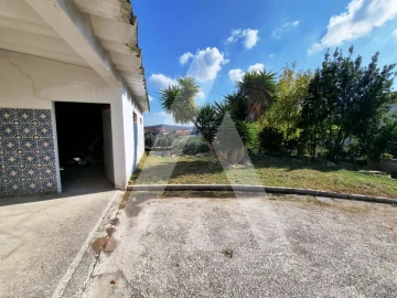 Moradia T4 para Venda em Santa Eufémia e Boa Vista