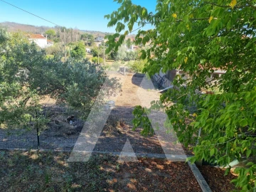 Moradia T4 para Venda em Santa Eufémia e Boa Vista